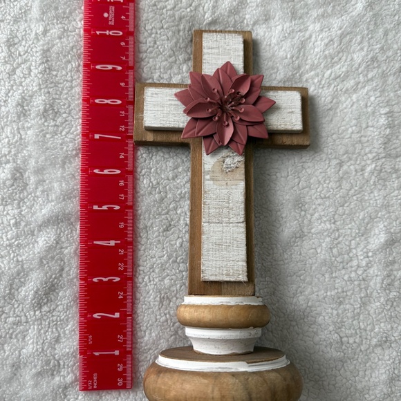 Cross Statue - NWT - Picture 4 of 5